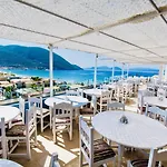 Ξενοδοχείο Ponti 2*