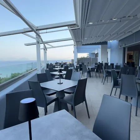 Hotel Ponti 2*
