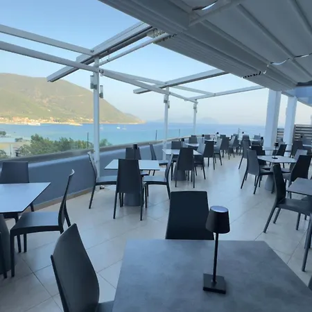Ξενοδοχείο Ponti 2*