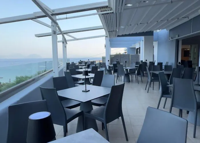 Ξενοδοχείο Ponti 2*