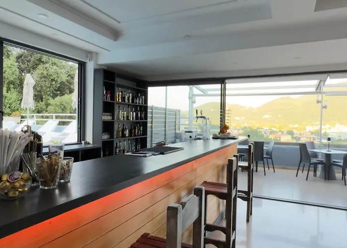 Ponti Ξενοδοχείο