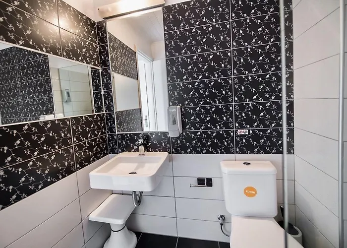 Ξενοδοχείο Ponti 2*