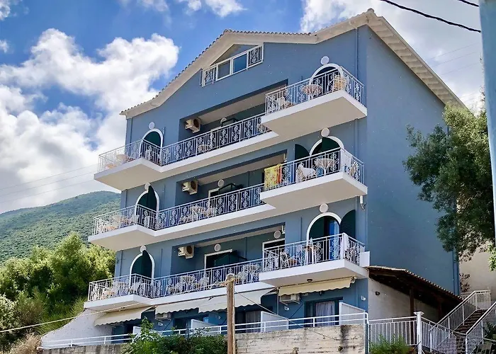 Ξενοδοχείο Ponti 2*